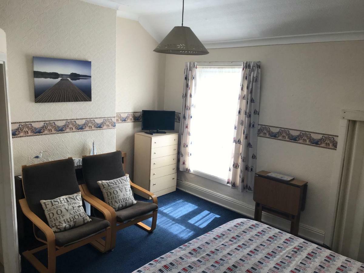 The Kathrene Holiday Flats Fleetwood Bagian luar foto